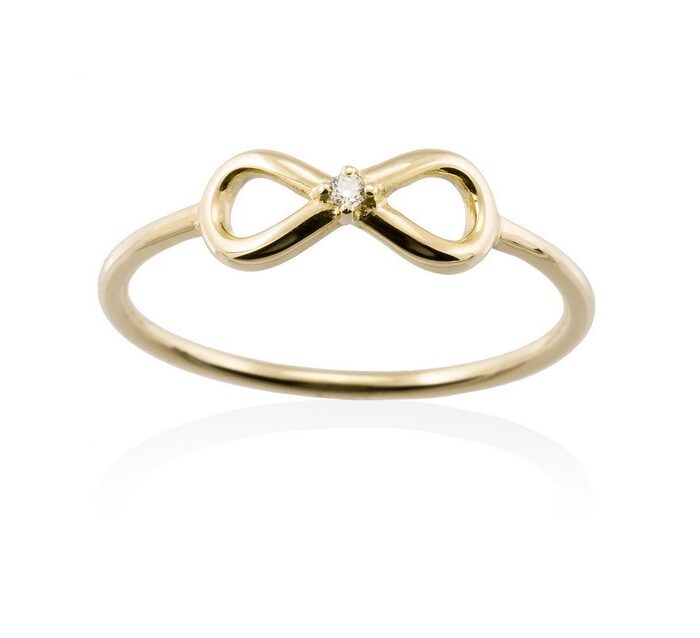 Anillo en Oro 18Kt. y diamantes