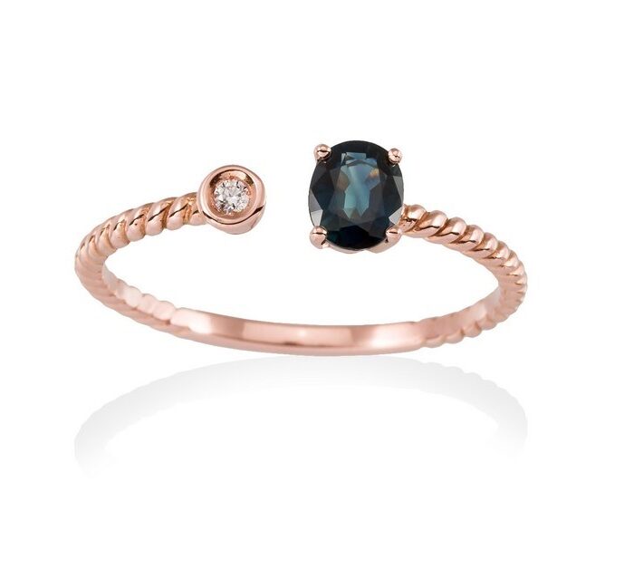 Anillo en Oro 18Kt. y diamantes