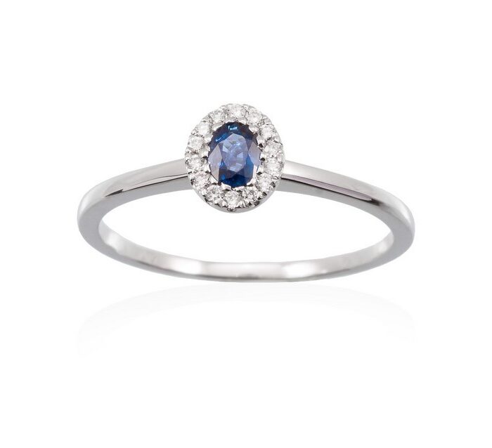 Anillo en Oro 18Kt. y diamantes
