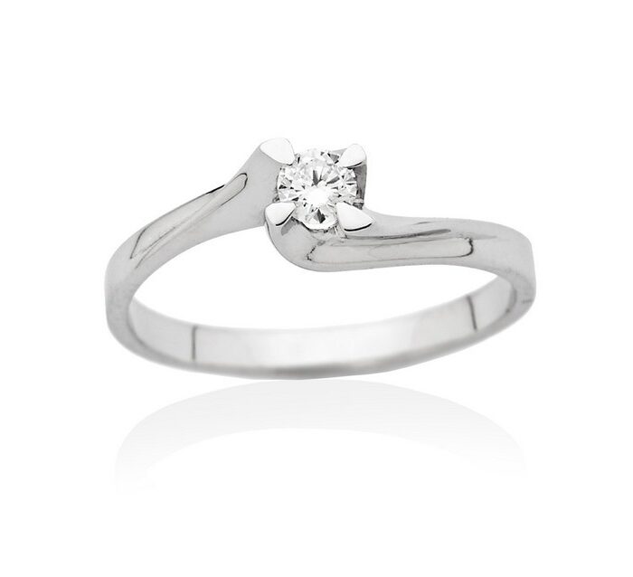 Anillo en Oro 18Kt. y diamantes
